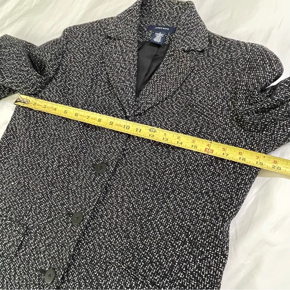 Jones Wear Black and White Patterned Coat - Picture 6 of 9